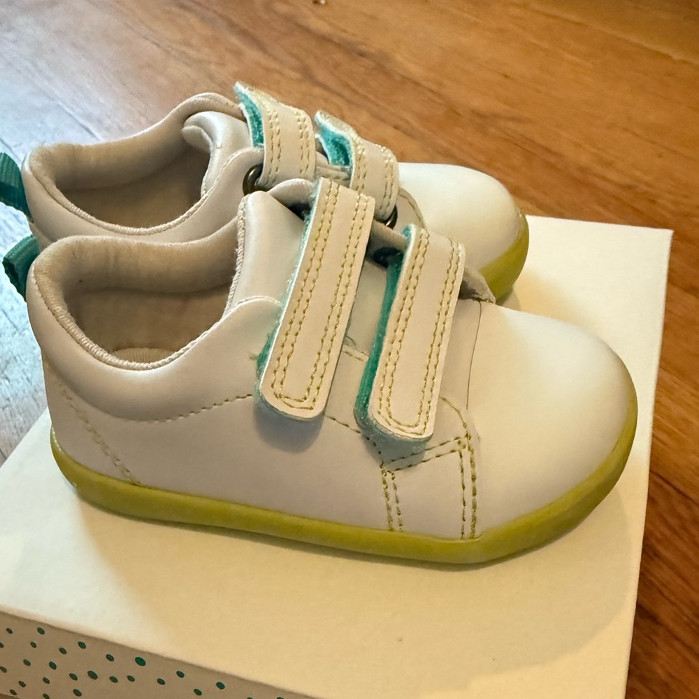 Ten Little Shoes 6.5